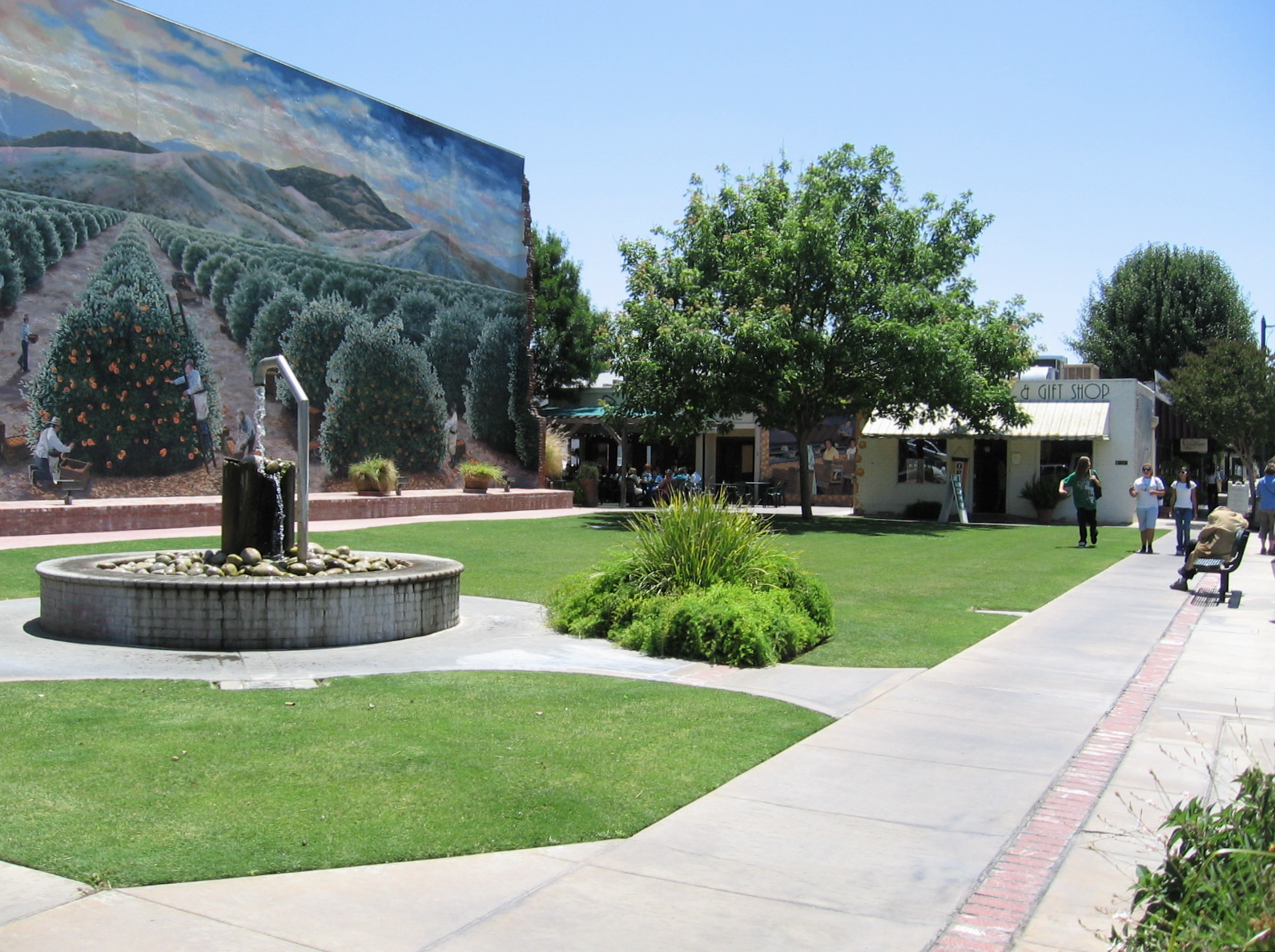 Downtown Exeter True SmallTown Atmosphere